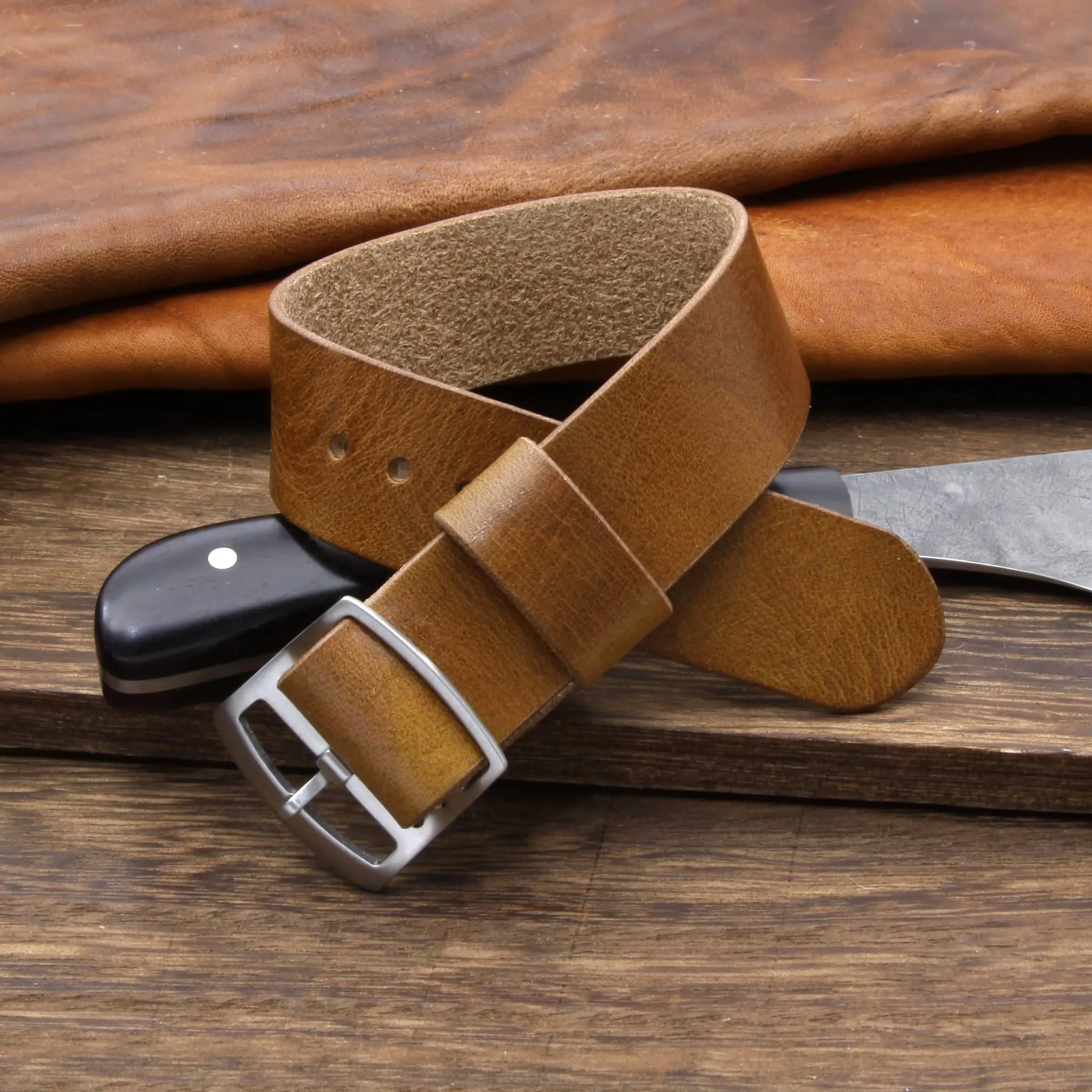 Adjustable One-Piece Leather Watch Strap, Military 102