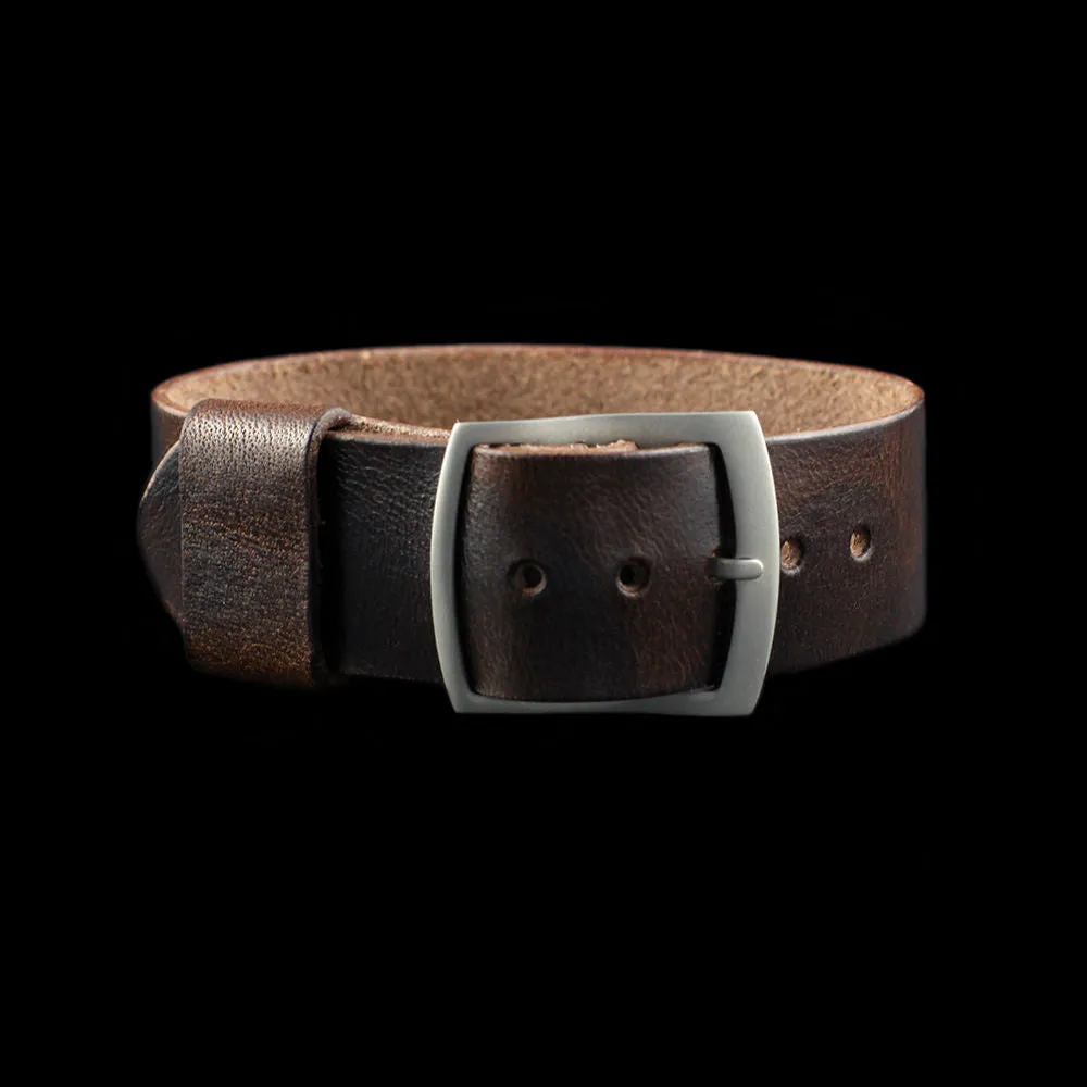 Adjustable One-Piece Leather Watch Strap, Military 103