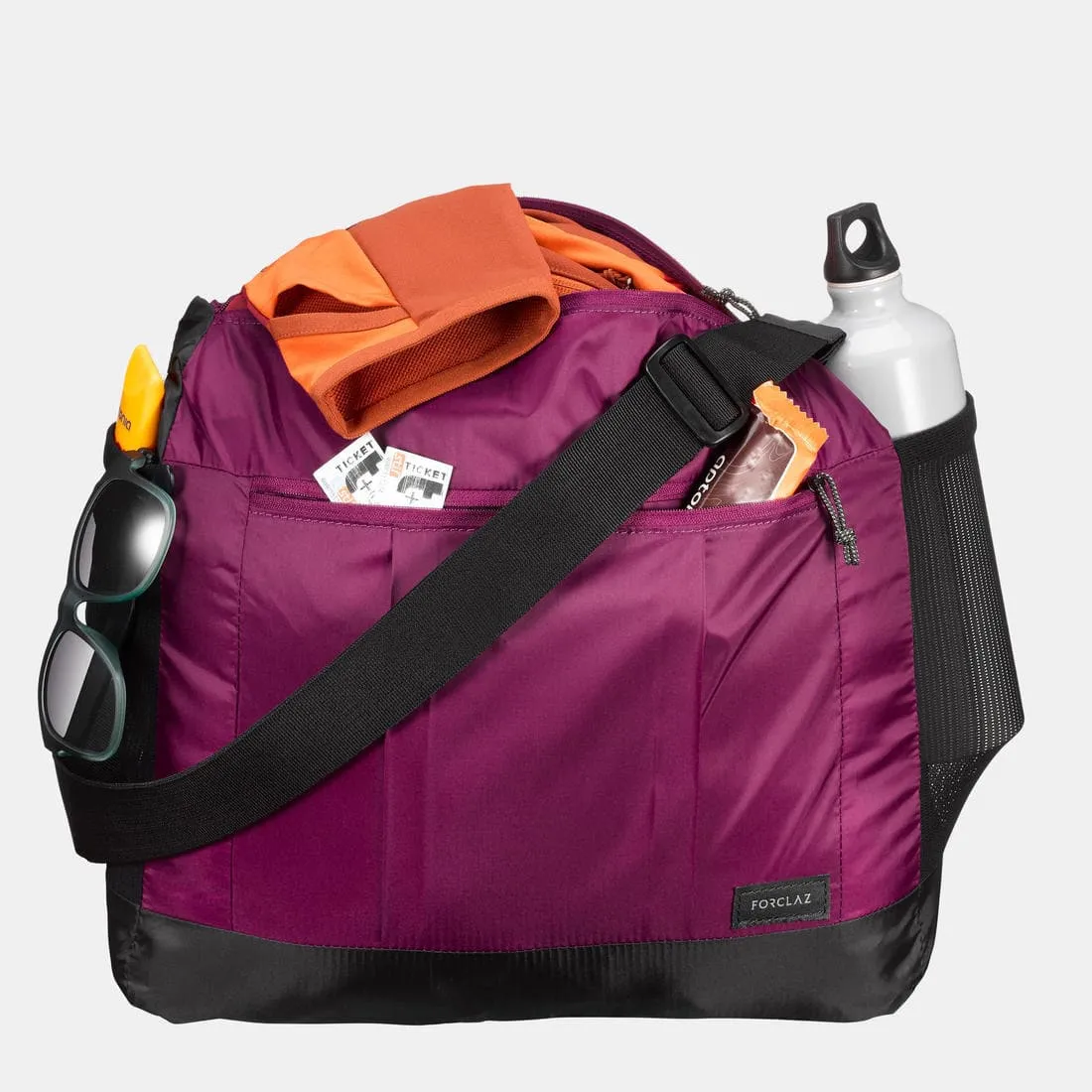 Besace compacte de trek voyage TRAVEL 15L noire