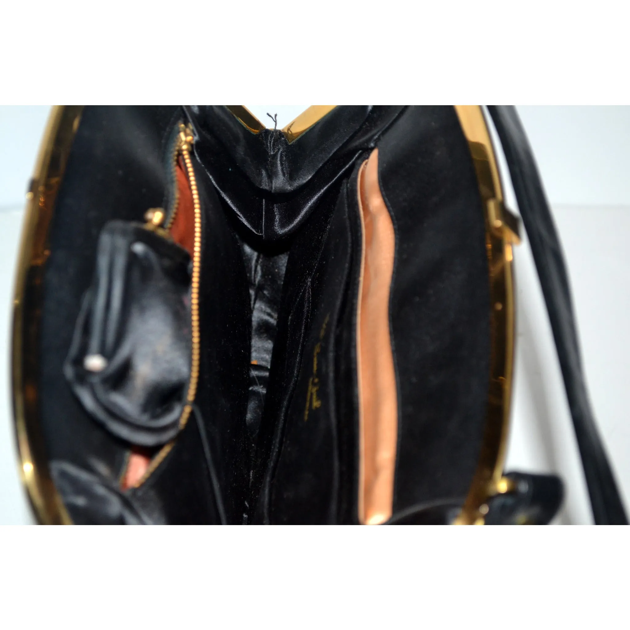 Black Leather Pleated Purse By Susan Gail
