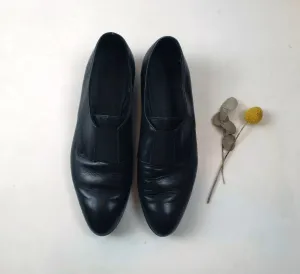 Country Road black leather flat shoes size 40