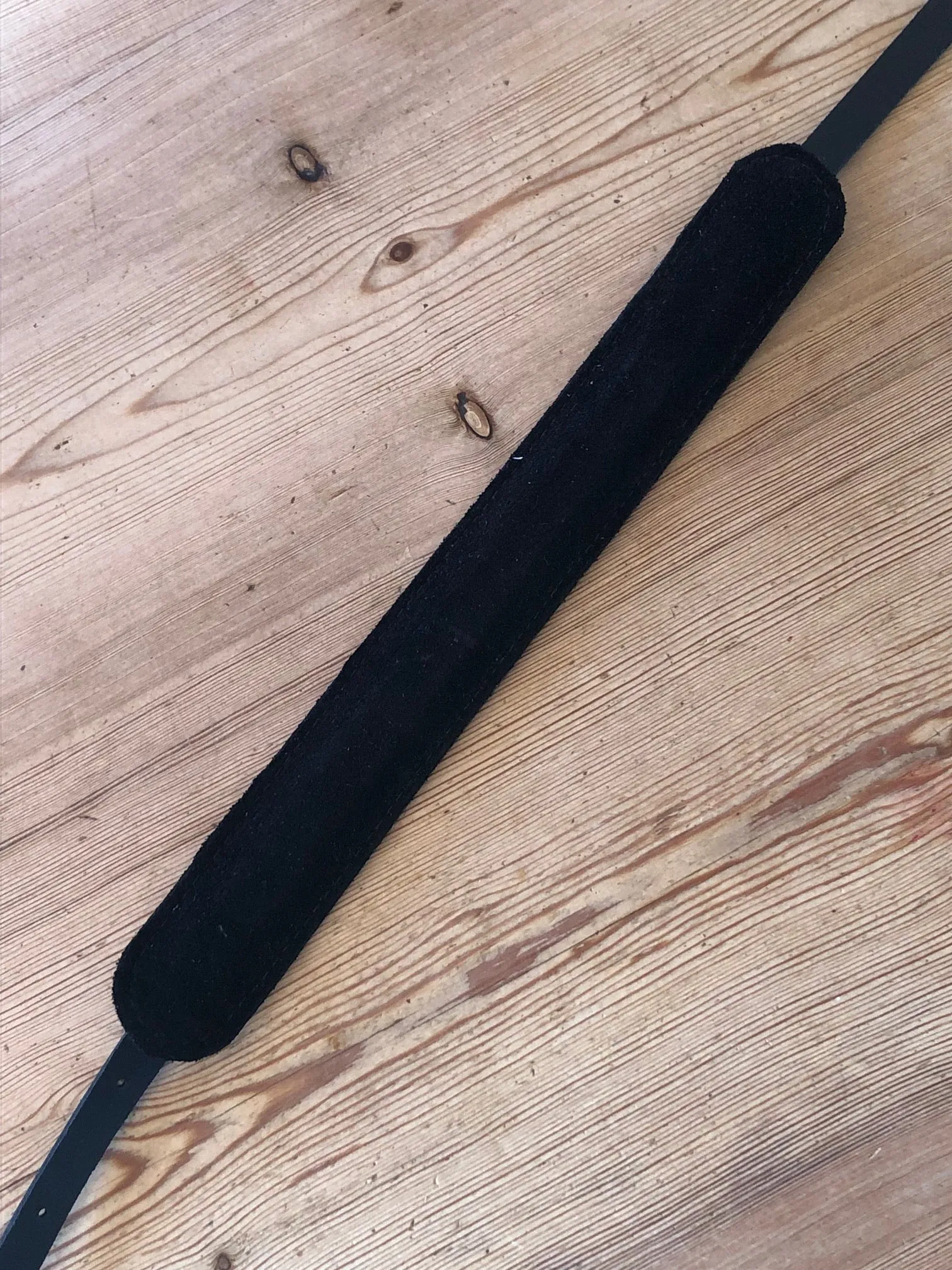LG Black Embossed Leather Mandolin / Ukulele Strap - Padded Shoulder Pad