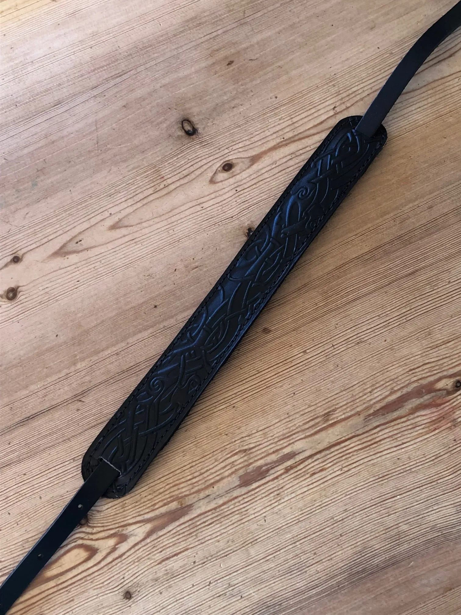 LG Black Embossed Leather Mandolin / Ukulele Strap - Padded Shoulder Pad