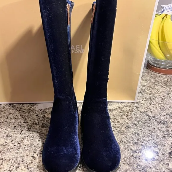 Michael Kors Emma Lily velour boots new navy blue Youth Girls Size 2