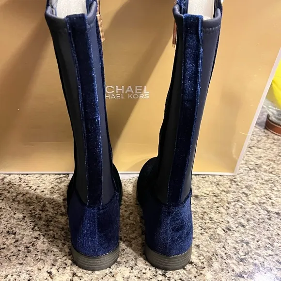 Michael Kors Emma Lily velour boots new navy blue Youth Girls Size 2