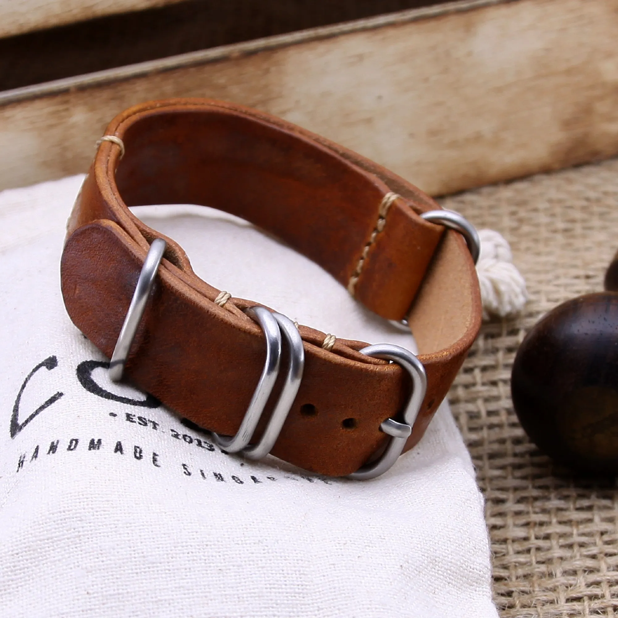 NAT2 Leather Watch Strap, 5-Ring Vintage 403