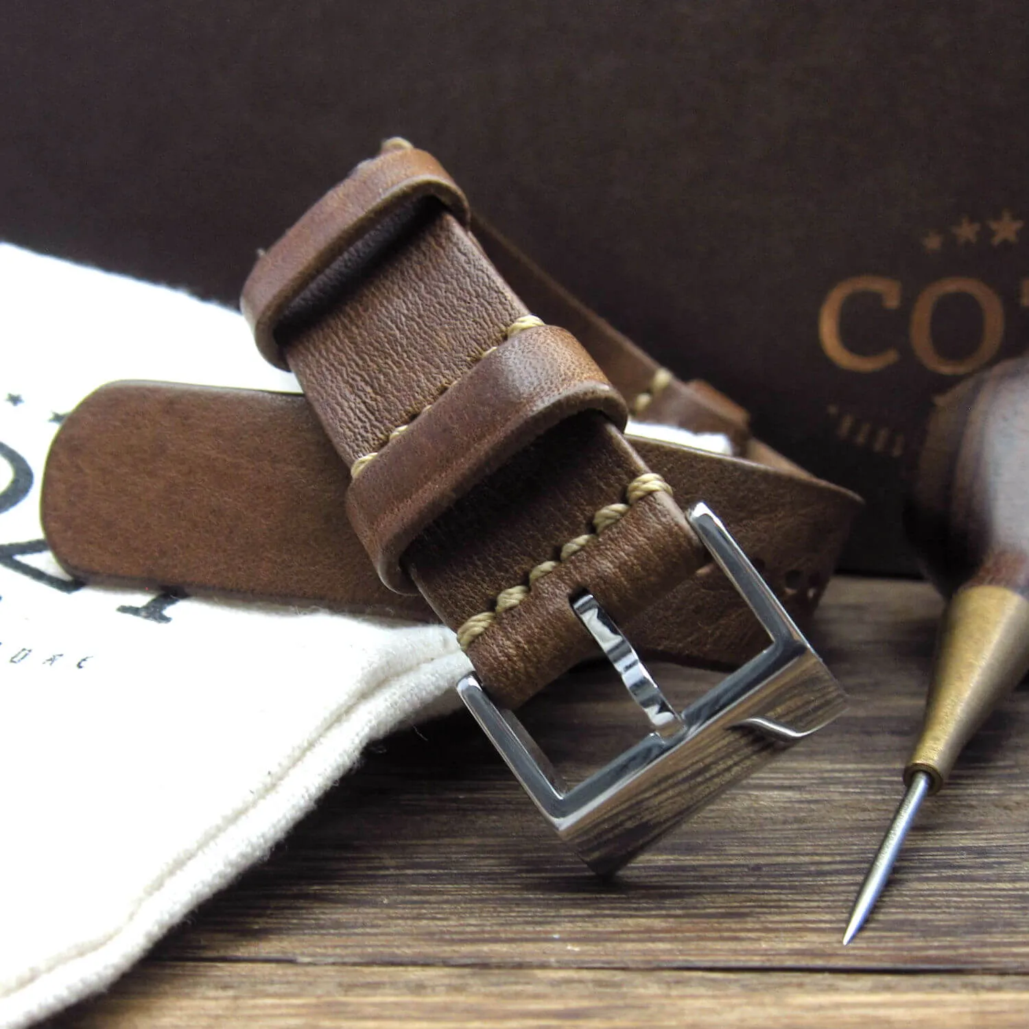 NAT2 Leather Watch Strap, Vintage 402