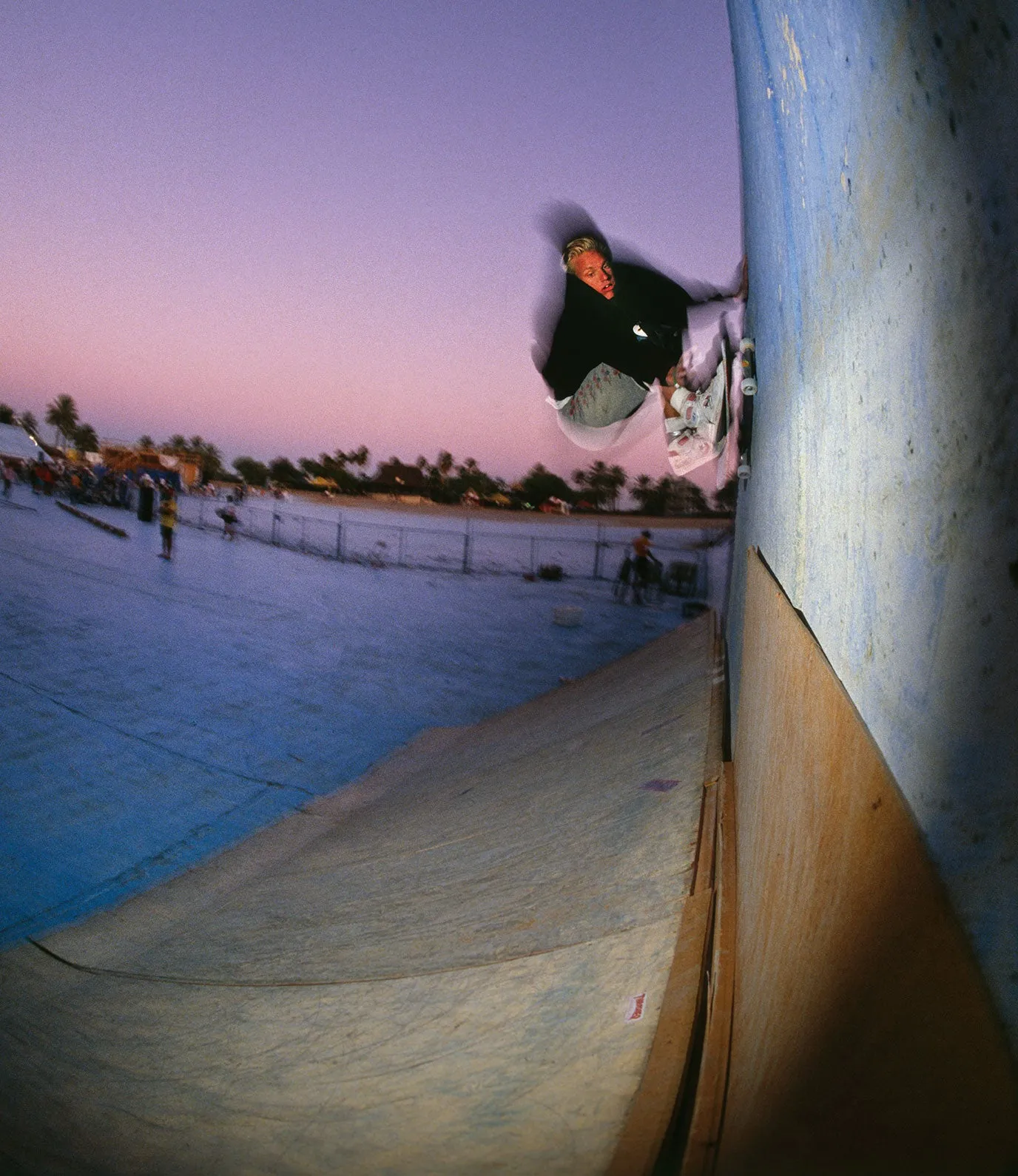 Natas Kaupas Print Frontside Wallride Big Surf Contest, 87 Tempe, AZ