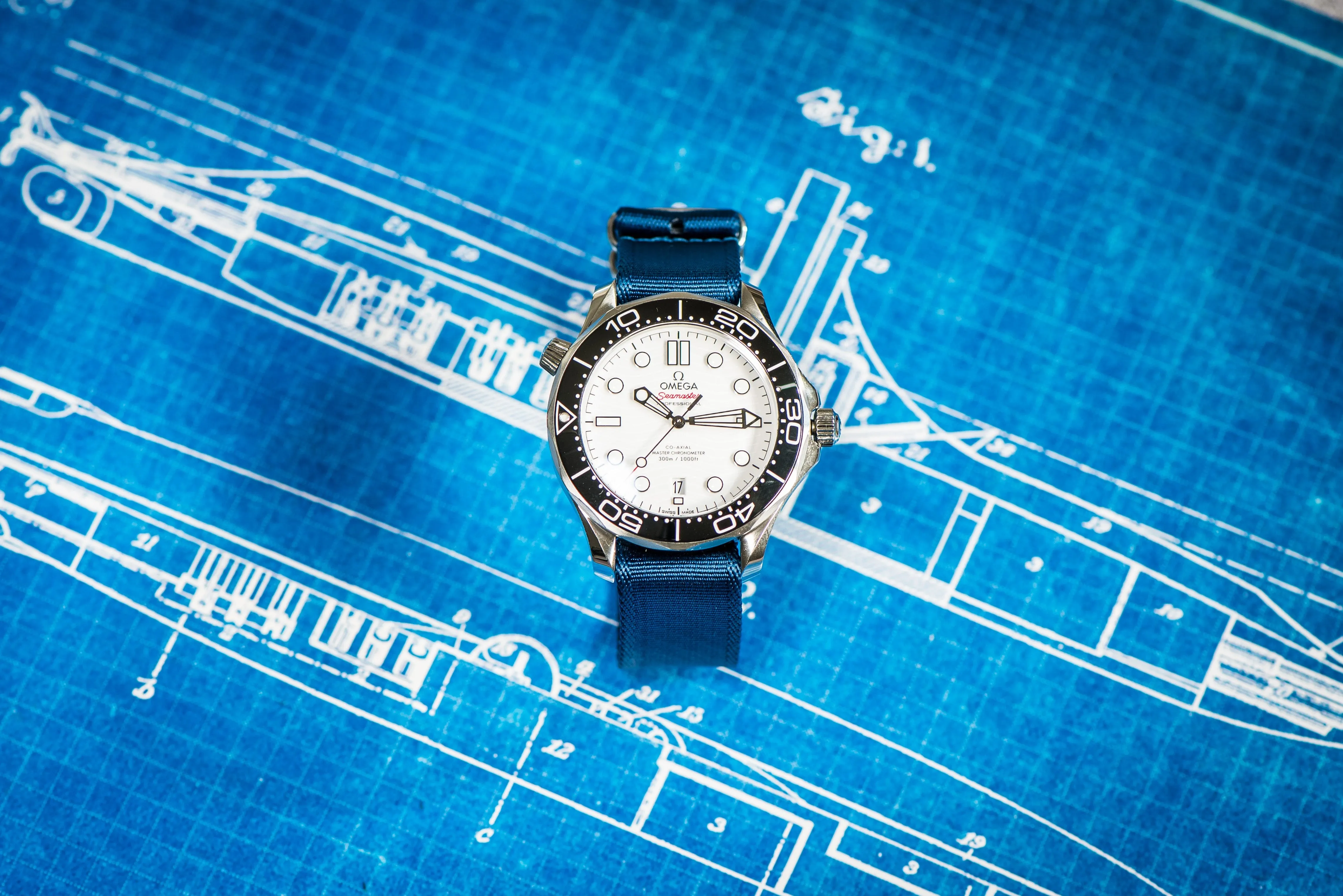 Nautilus One - Navy Blue
