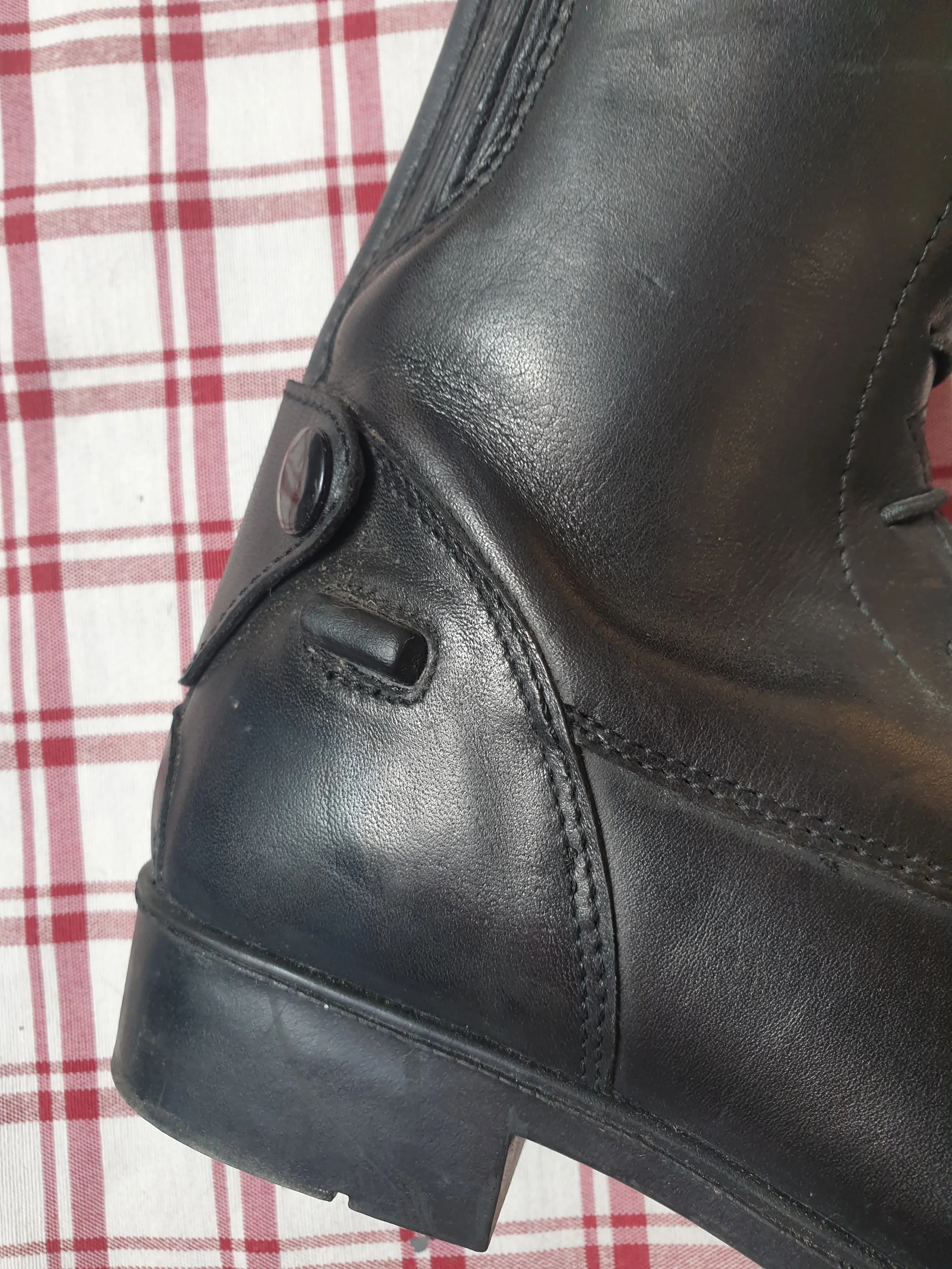 NEW long riding boots, black, size 2 narrow leg