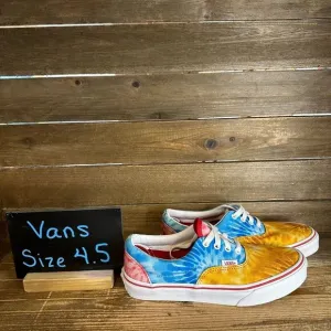 New NWOB Big Kids Vans Era Tie Dye Skateboarding Sneakers Shoes Size 4.5 Y‎