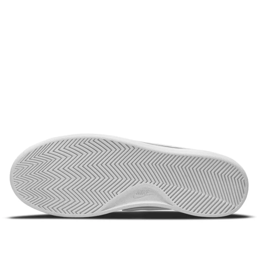 Nike Women's Court Royale 2