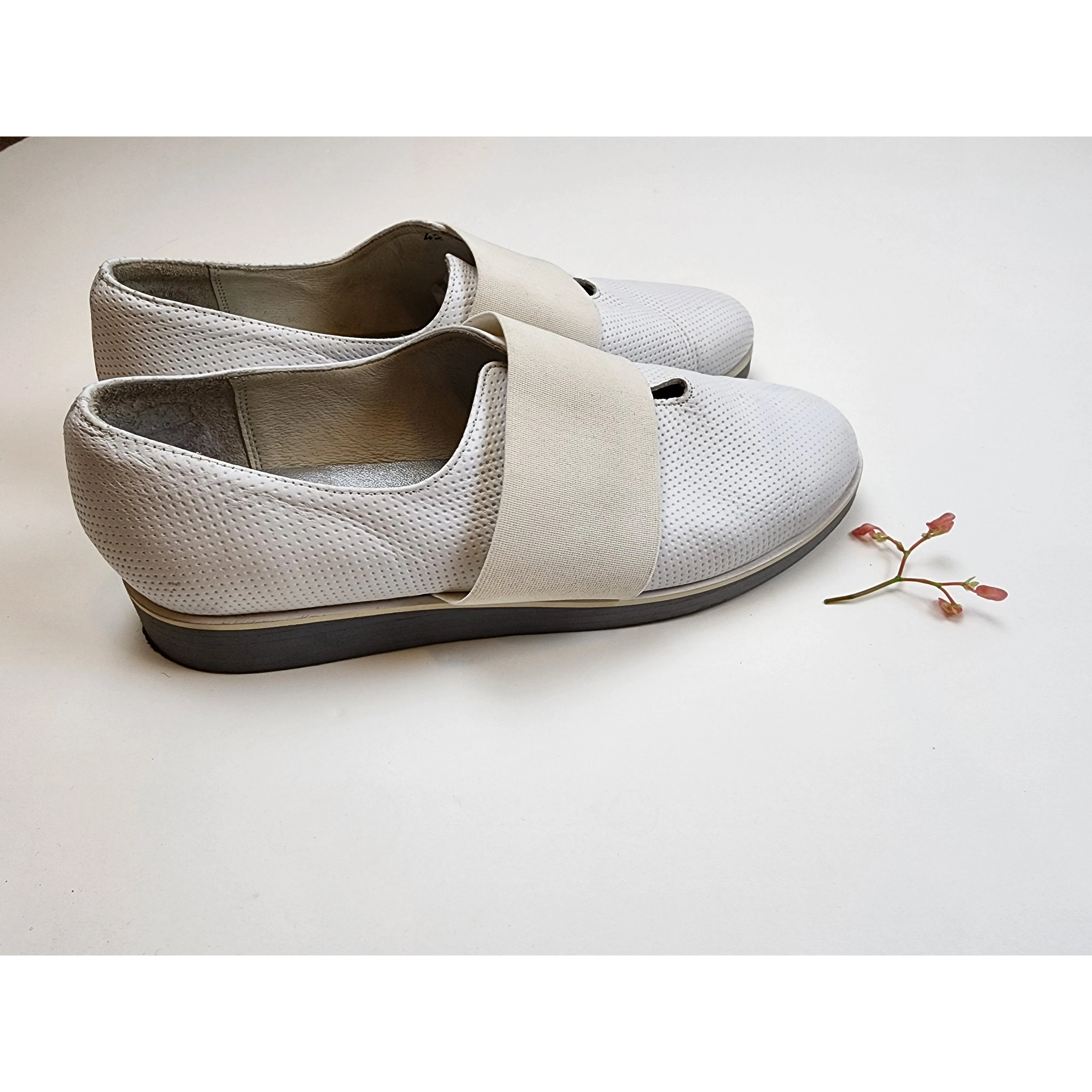 Norman & Bella perforated white leather shoes with elastic strap over size 11