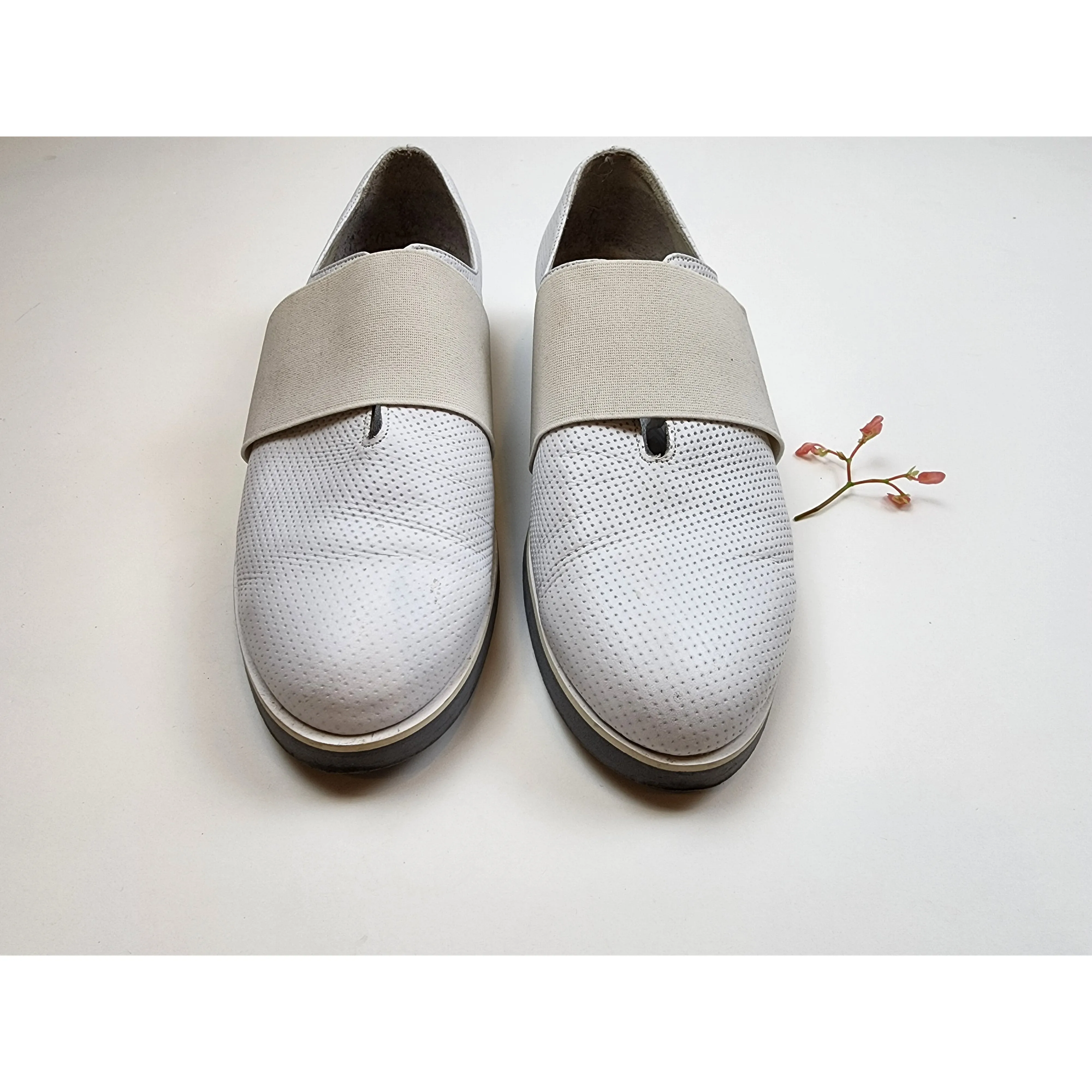 Norman & Bella perforated white leather shoes with elastic strap over size 11
