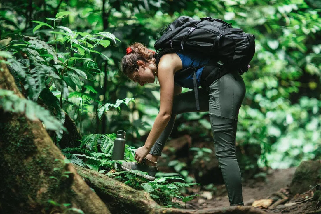 Sac à dos de trekking 50 L - MT100