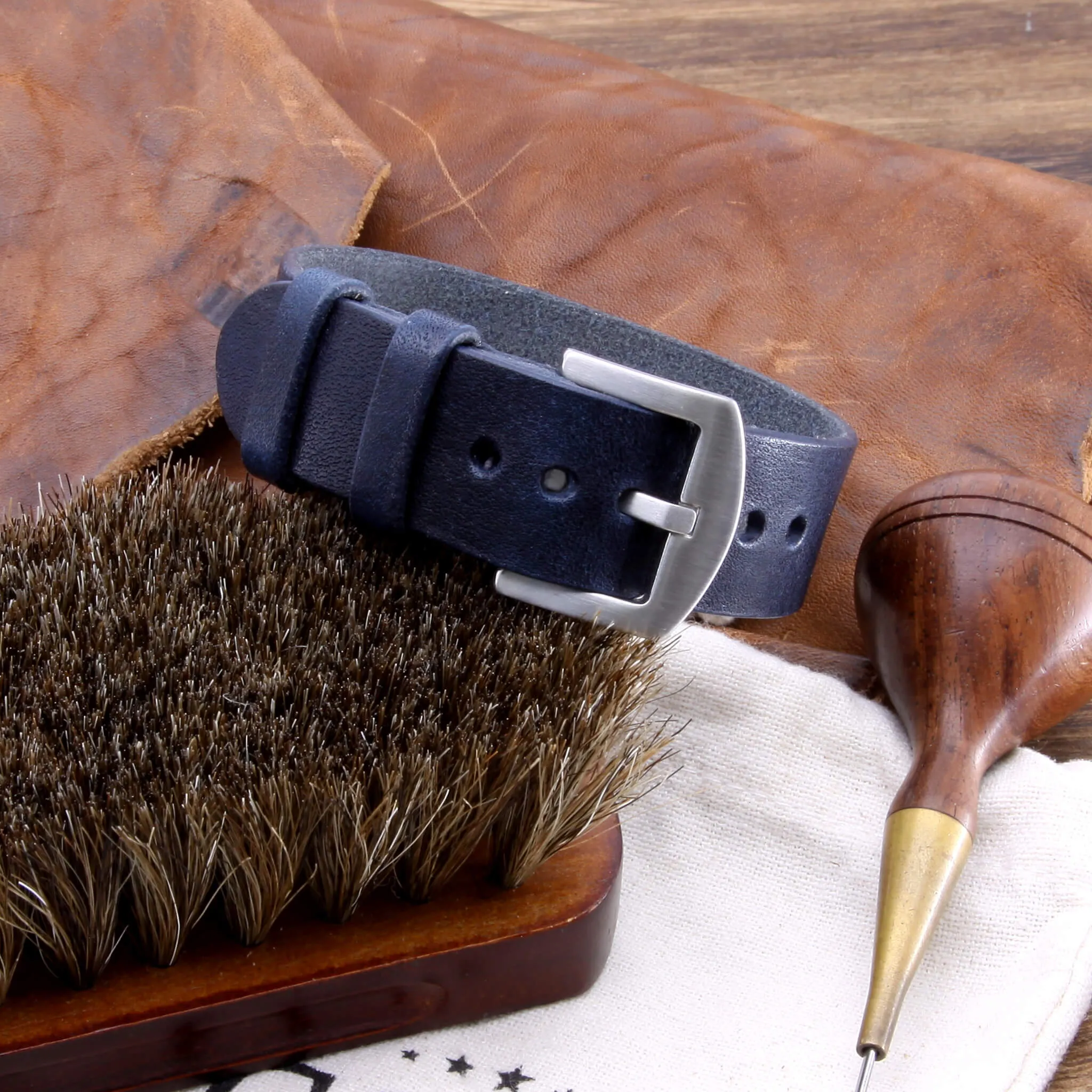 Single Pass Leather Watch Strap, 2-Keeper Vintage 407