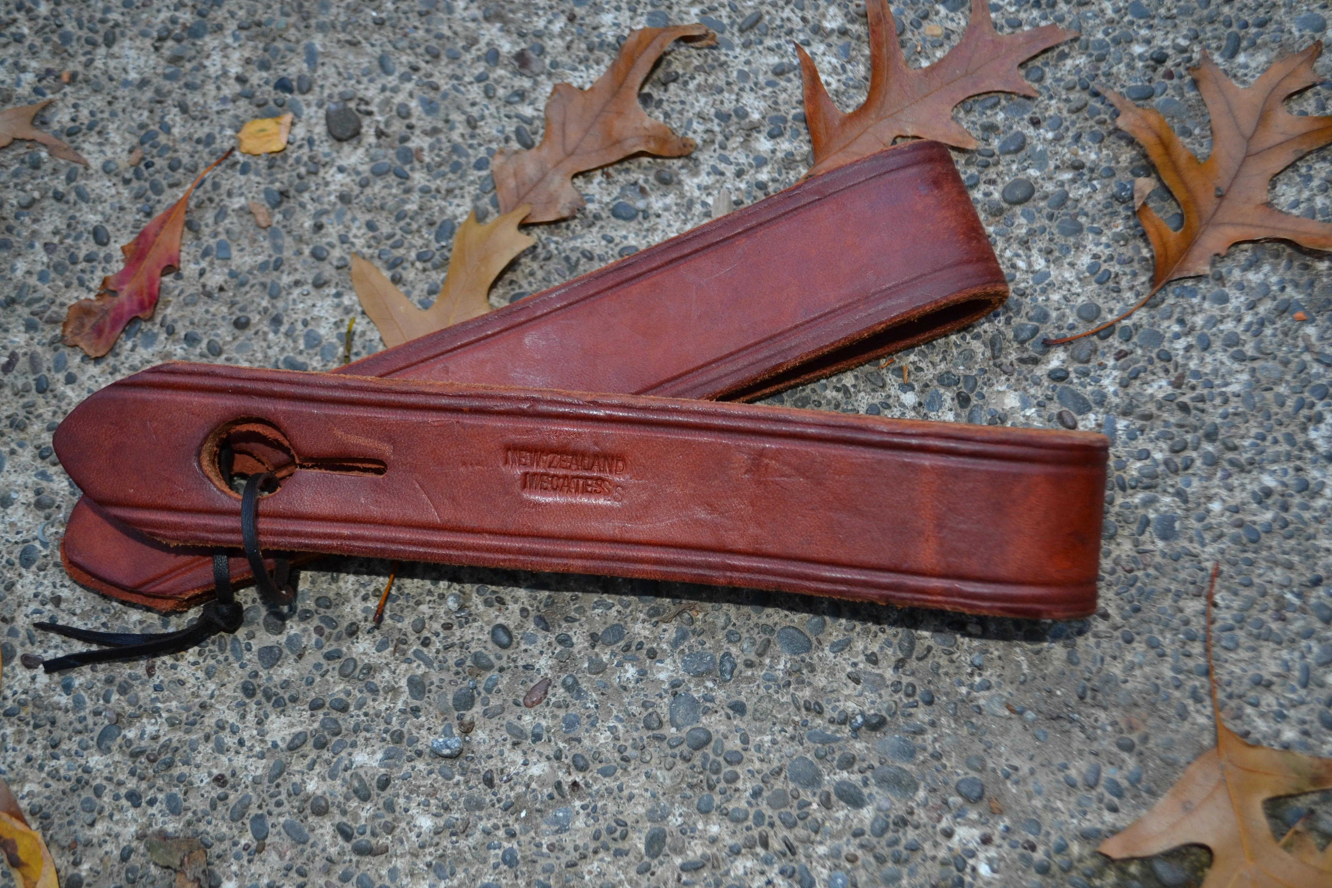 Slobber Straps: Medium. Chestnut.