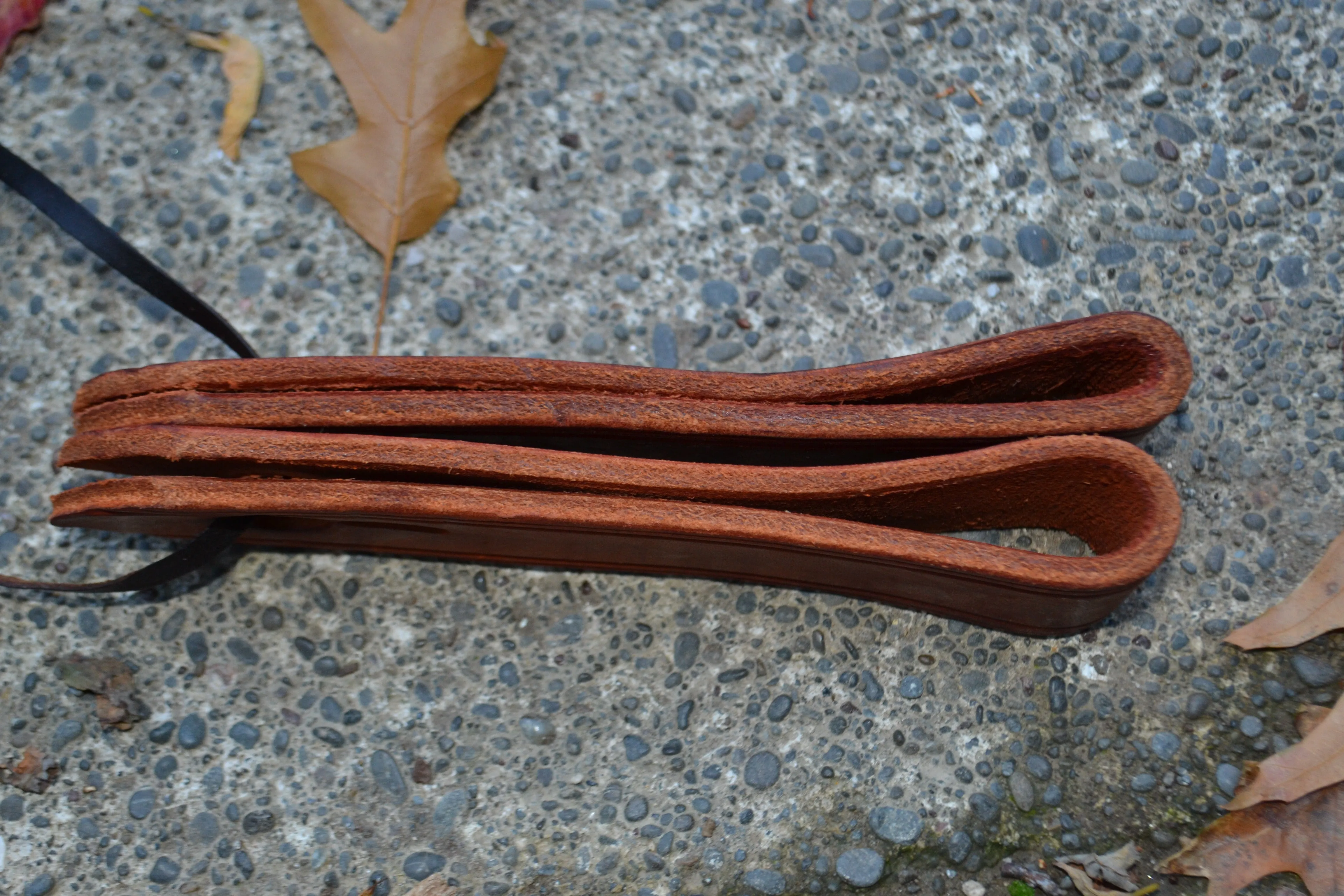 Slobber Straps: Medium. Chestnut.
