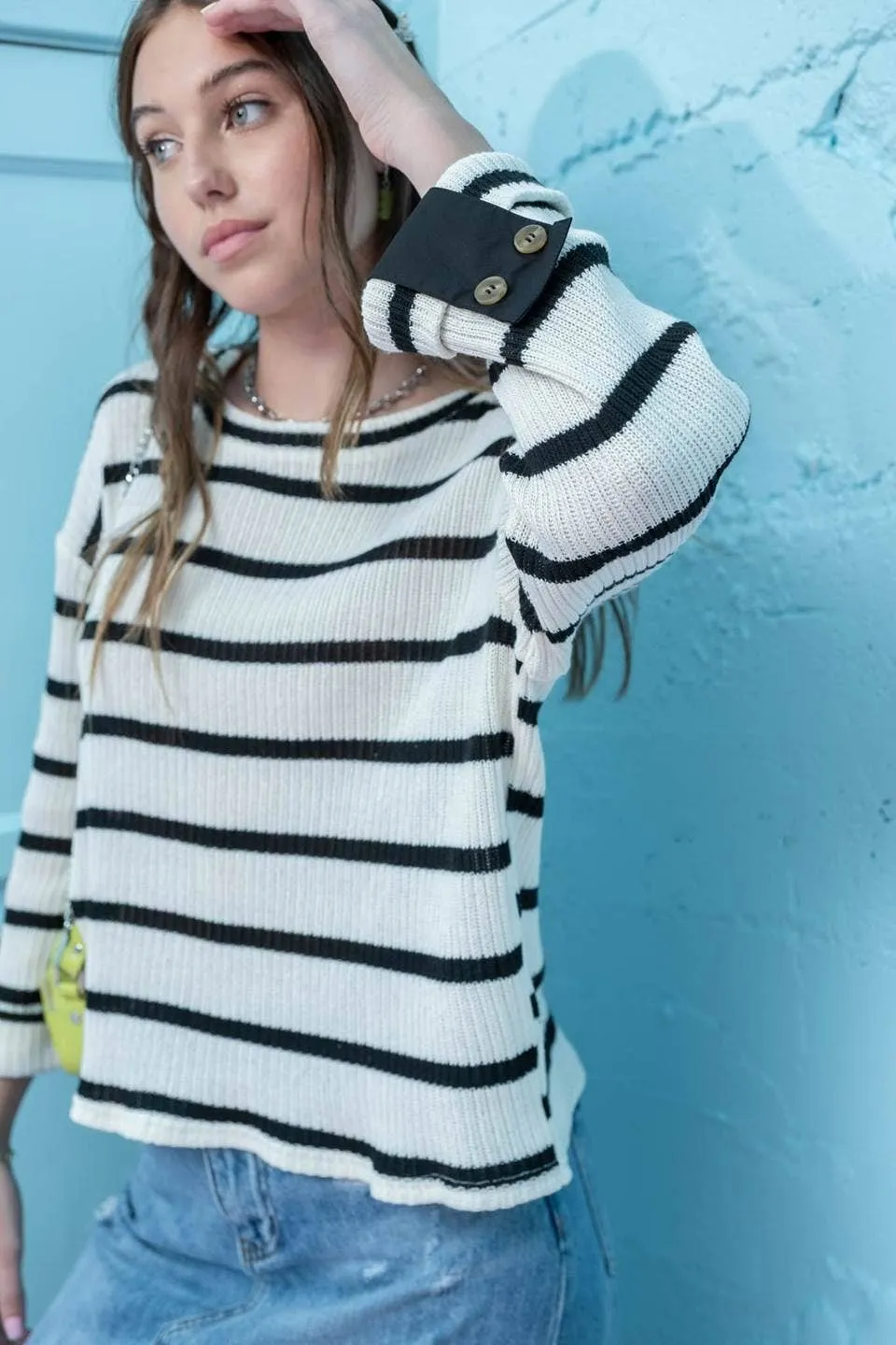 STRIPED 3/4 FOLDED SLEEVE KNIT TOP
