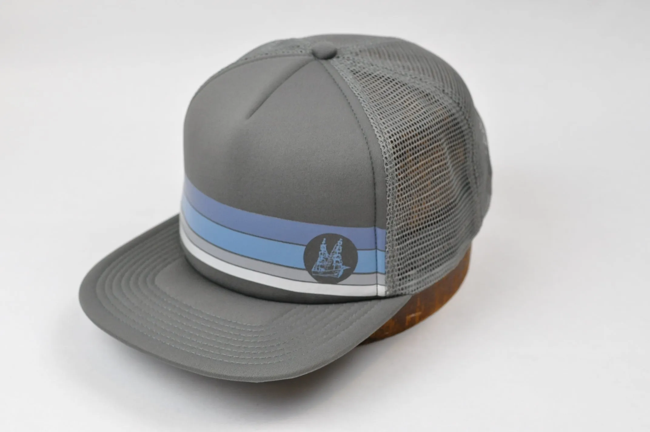 STRIPED GRAY TRUCKER