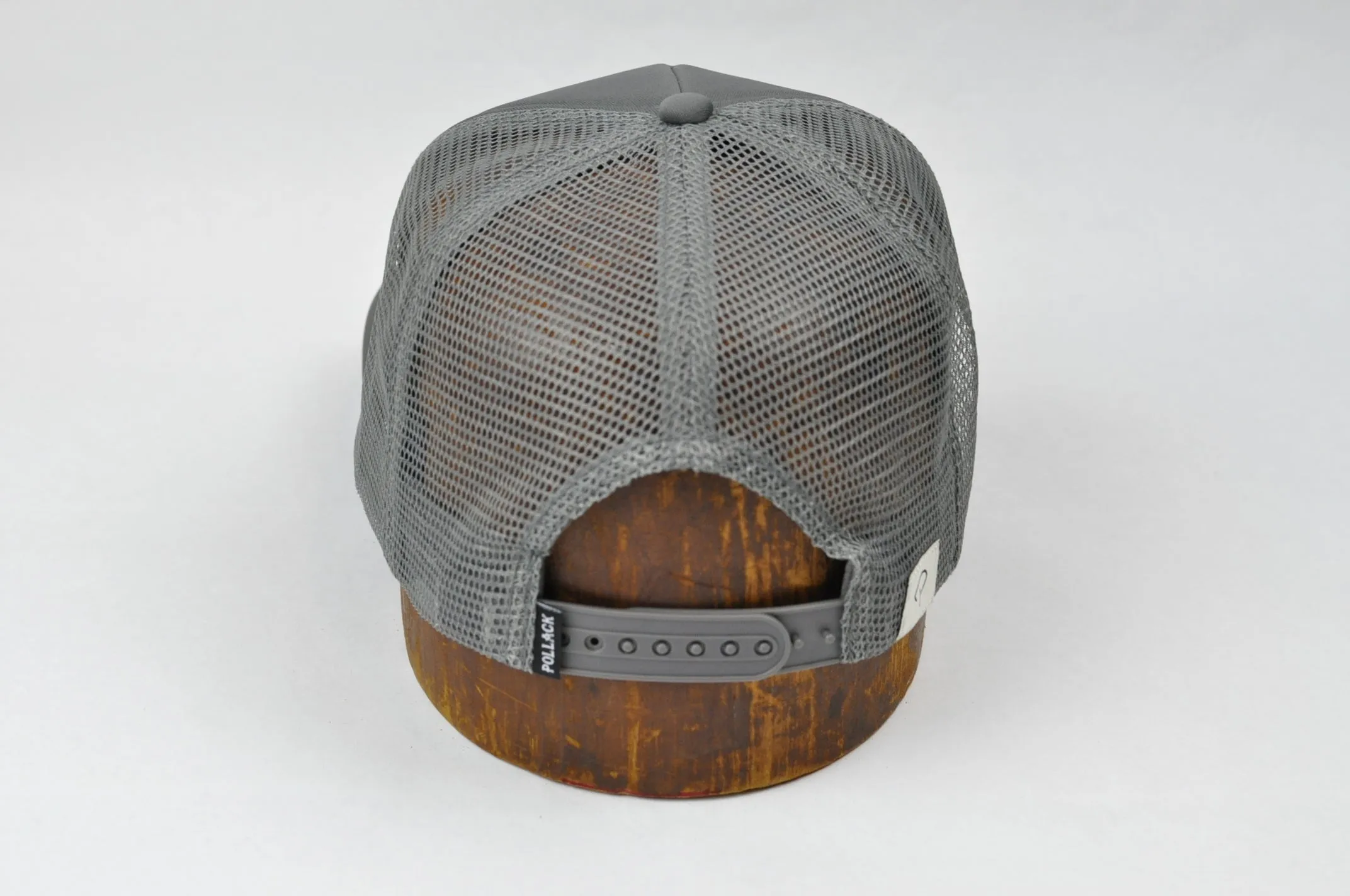 STRIPED GRAY TRUCKER