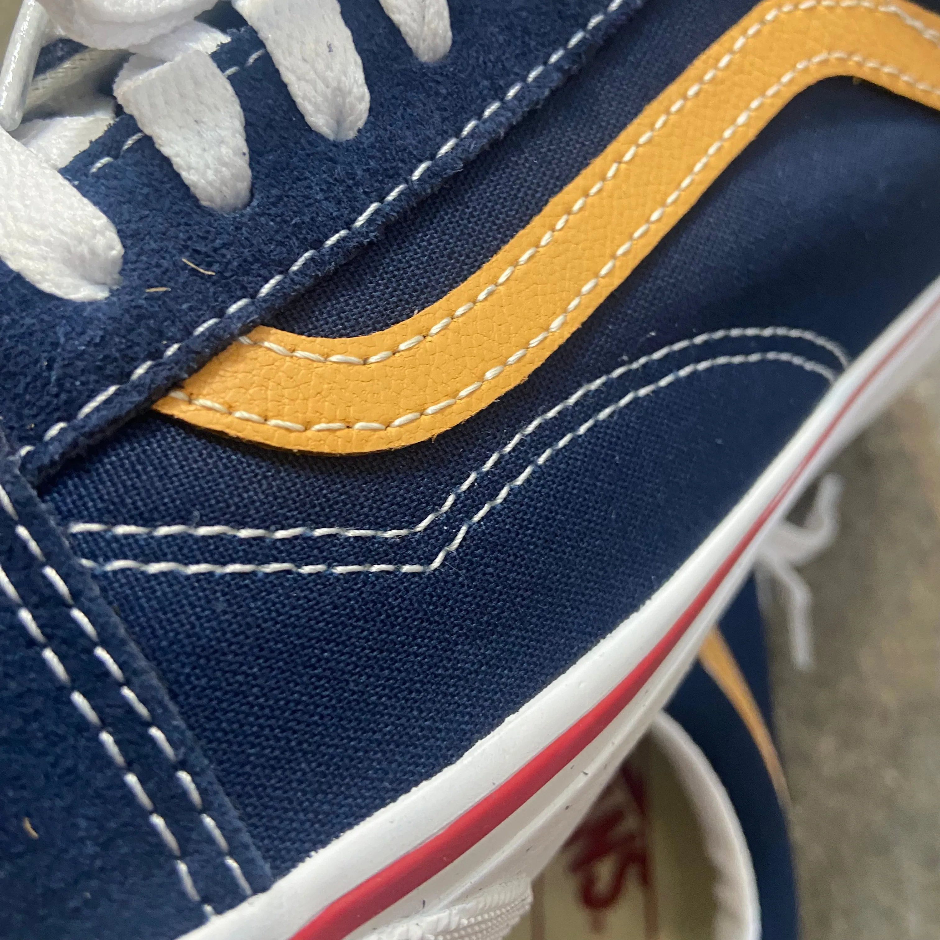 VANS    OLD SKOOL